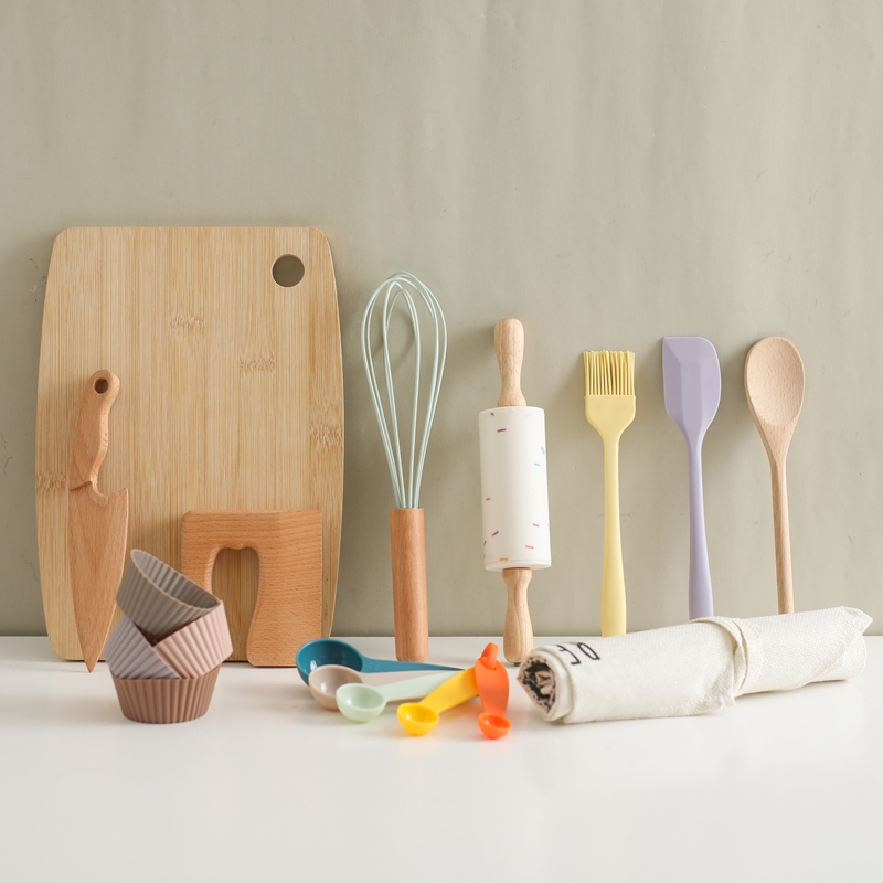 Montessori Kids Play Kitchen S - Home Cooking Game recensione e prezzo